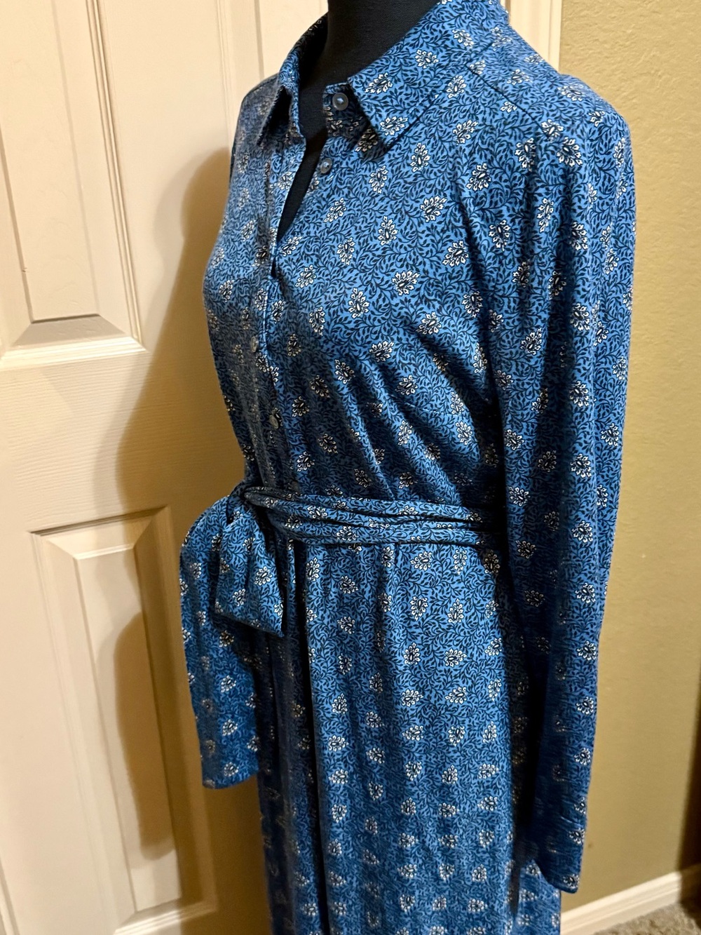 Boden Laura Jersey Midi Shirt Dress with Waist Tie - Picture 2 of 10